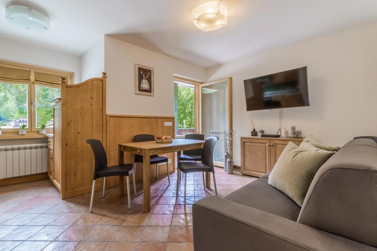 Suite Italy Pinzolo Due Giustino Экстерьер фото